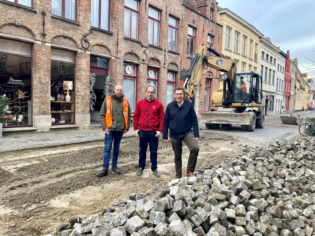 Eerste fase heraanleg Ezelstraat klaar