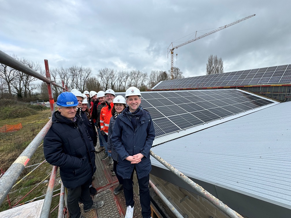 Plaatsing zonnepanelen op nieuw complex Scharphoutsite Lissewege