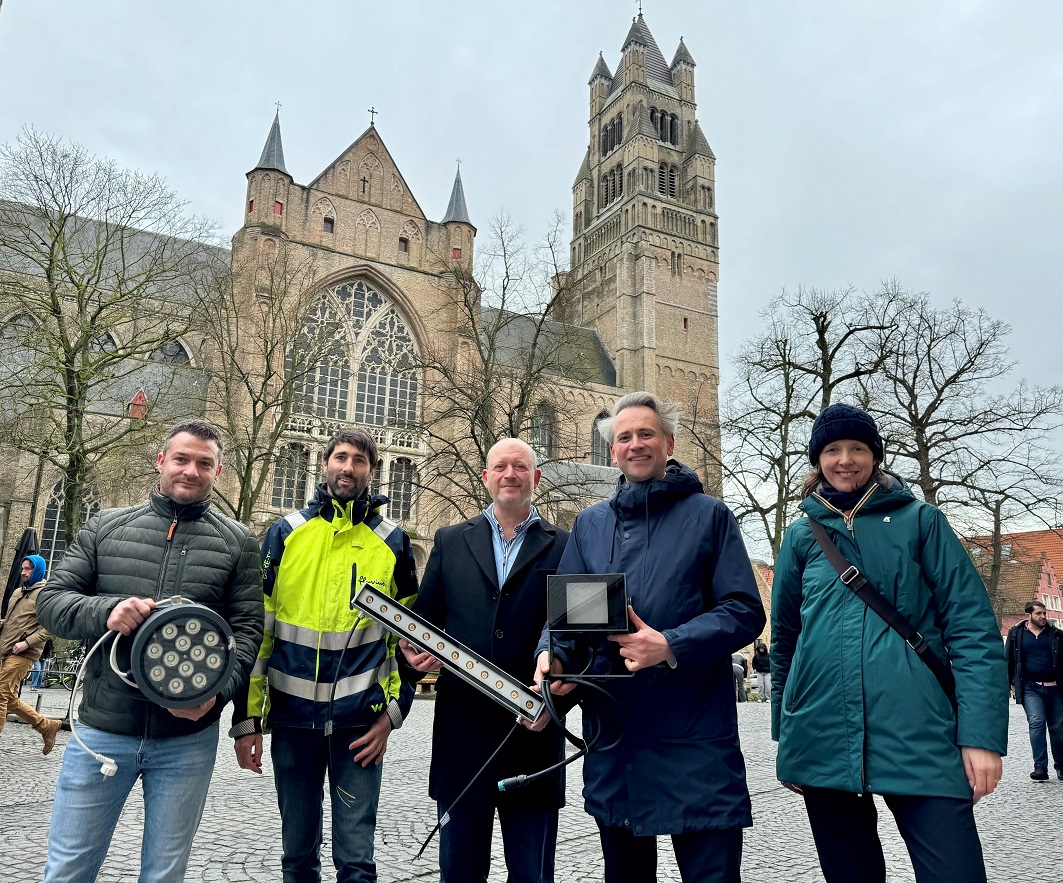 Stad Brugge vernieuwt verlichting Sint-Salvatorskathedraal