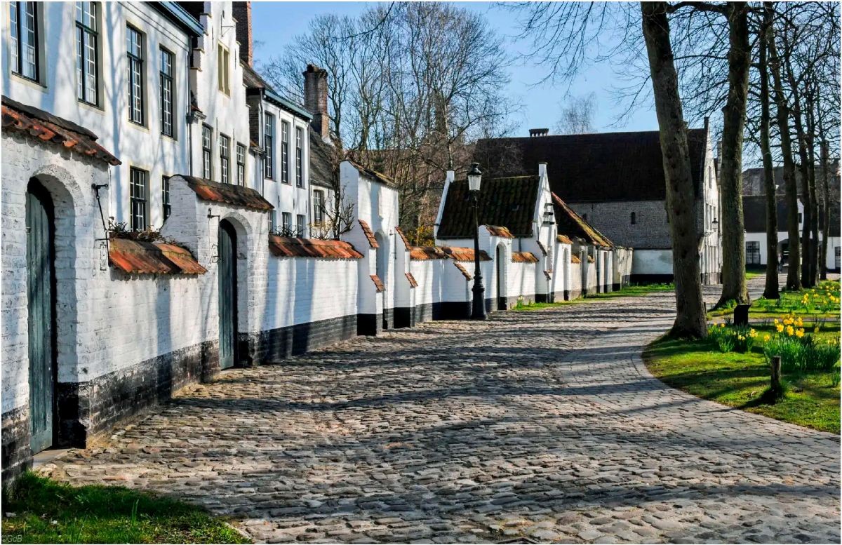 Brugge viert 800 jaar Begijnhof