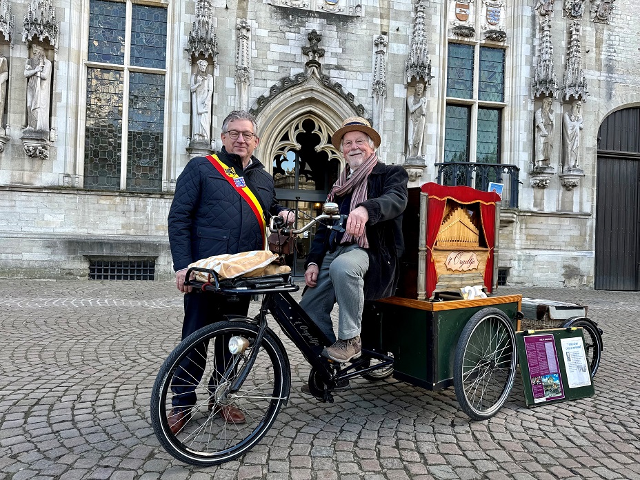 Brugse Burgemeester feliciteert orgelman Wouters met z’n 80ste