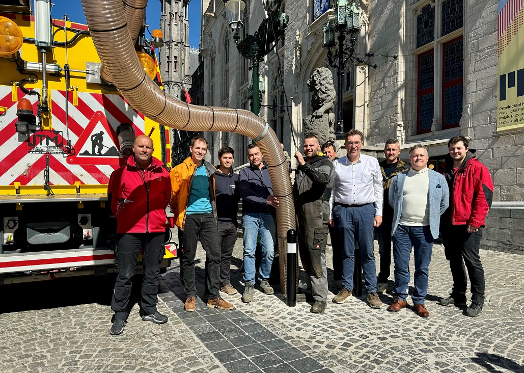 Eerste ondergrondse afvalmand in Brugge een feit