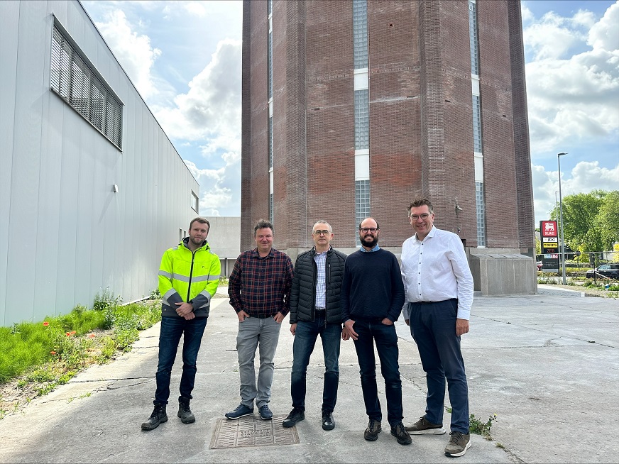 Farys en Stad Brugge verbinden natuurinnovatie aan watertoren Sint-Kruis