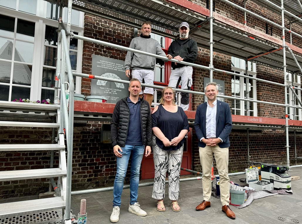 Schilderwerkzaamheden aan Brugs Kantcentrum afgerond