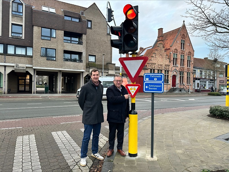 Uitbreiding ‘vrij rechtsaf door rood’ voor fietsers na succesvol proefproject in Brugge