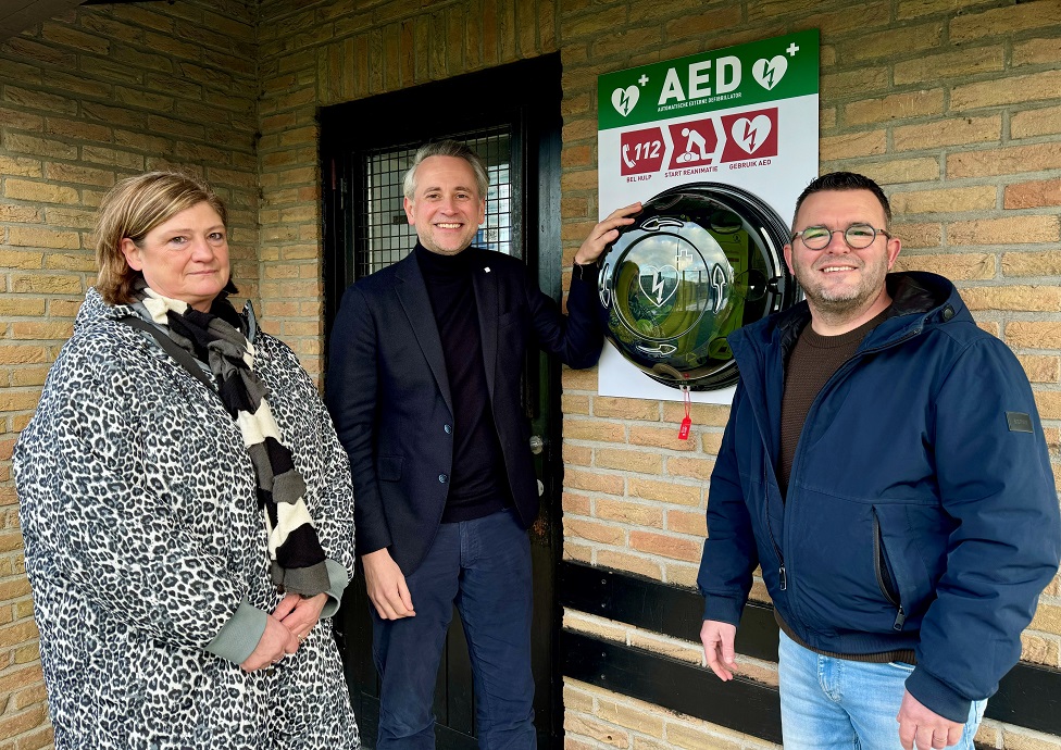 Stad Brugge plaatst toegankelijke AED-toestellen op sportlocaties