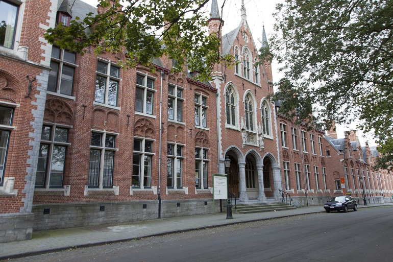 Stad Brugge start openbaar onderzoek voor herbestemming Huize Minnewater