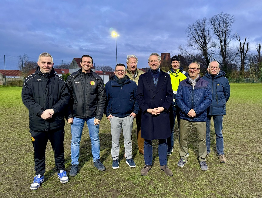 Stad Brugge zet verder in op verledding: nieuwe verlichting voor R.F.C. Lissewege