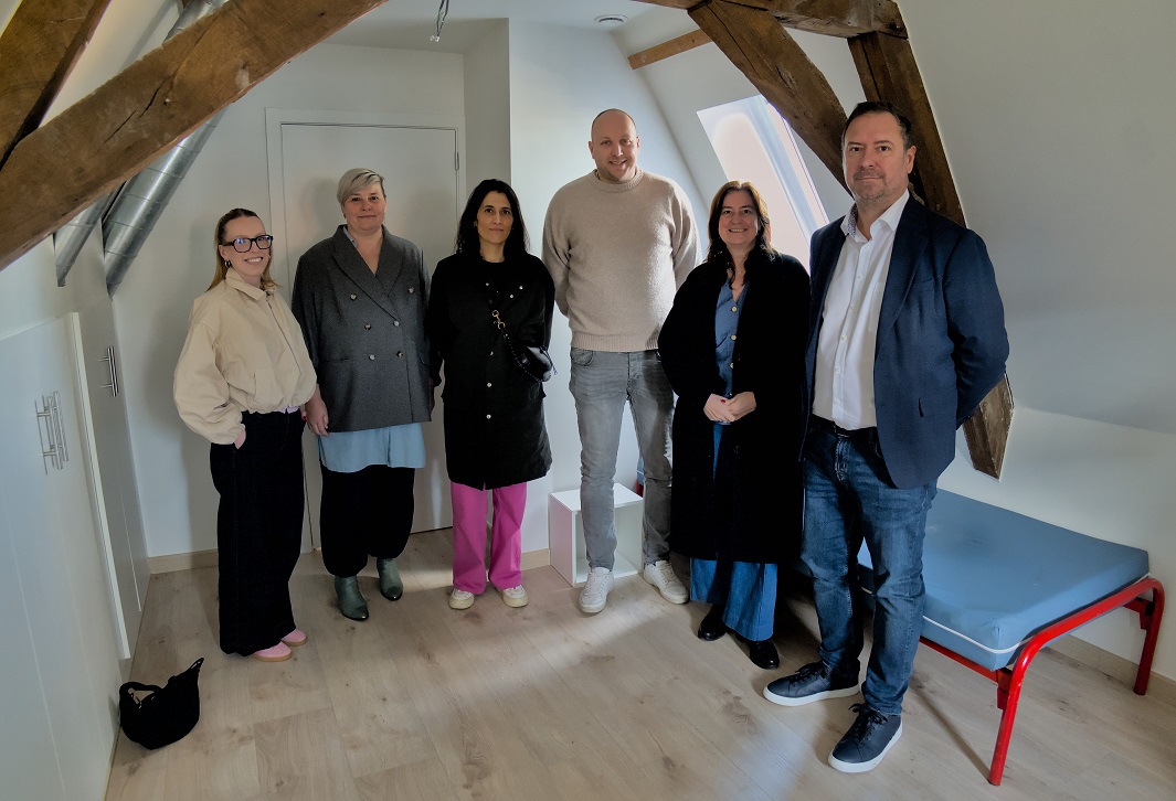 Lokaal Opvanginitiatief Brugge neemt vernieuwde woning in gebruik