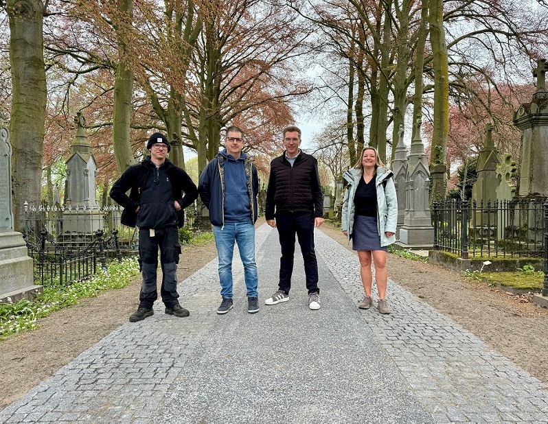 Voorstelling heraangelegde toegangspaden Centrale Begraafplaats in Assebroek