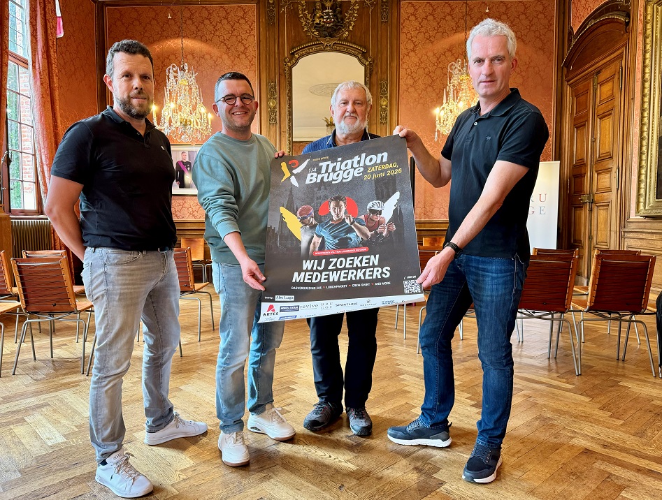 Voorstelling 22ste Triatlon door Brugge: medewerkers gevraagd