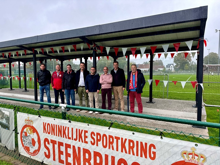 Nieuwe staantribune voor KSK Steenbrugge met steun van Stad Brugge
