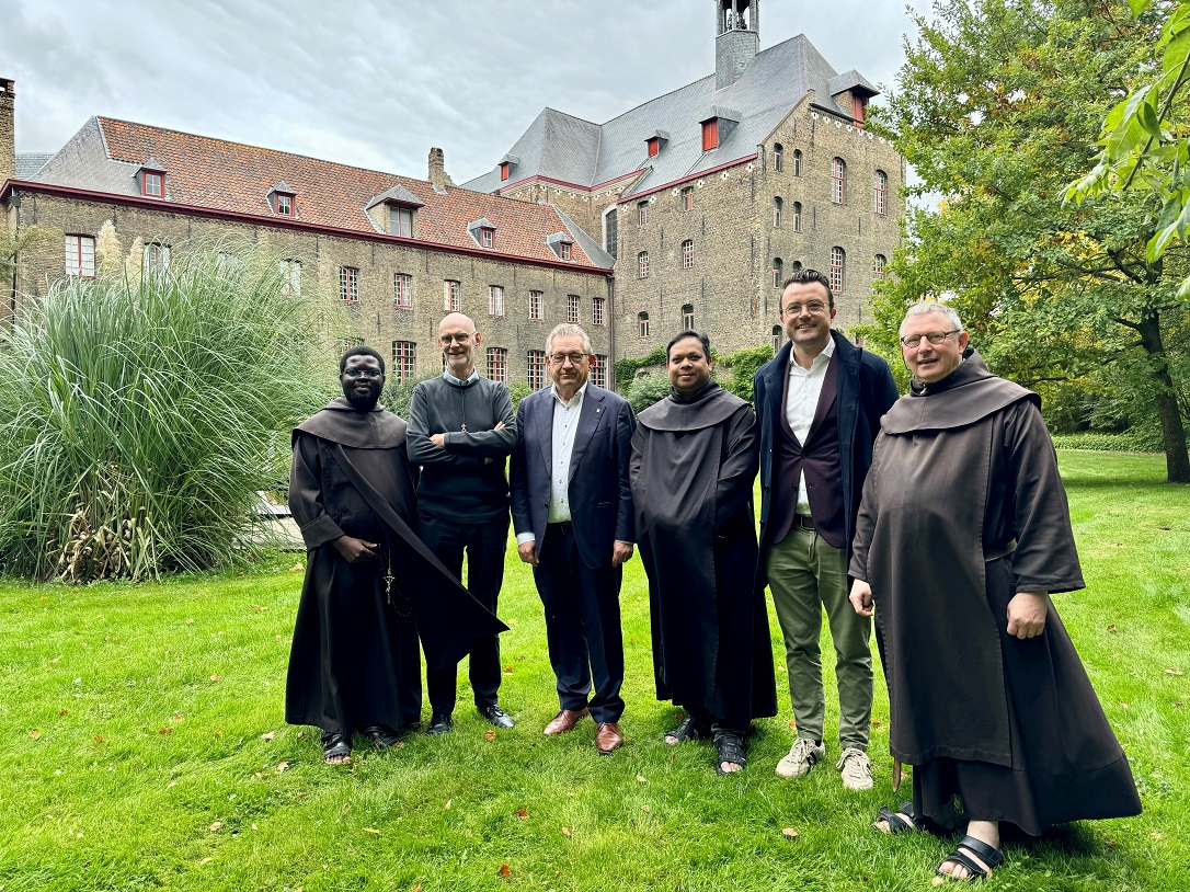 Stad Brugge verleent tijdelijke vergunning voor gastenverblijf Karmelklooster